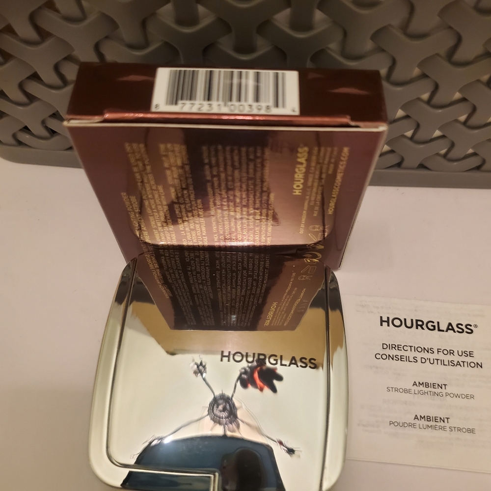 Hourglass AMBIENT STROBE LIGHTING POWDER Euphoric Strobe Light. BNIB - Picture 6 of 6